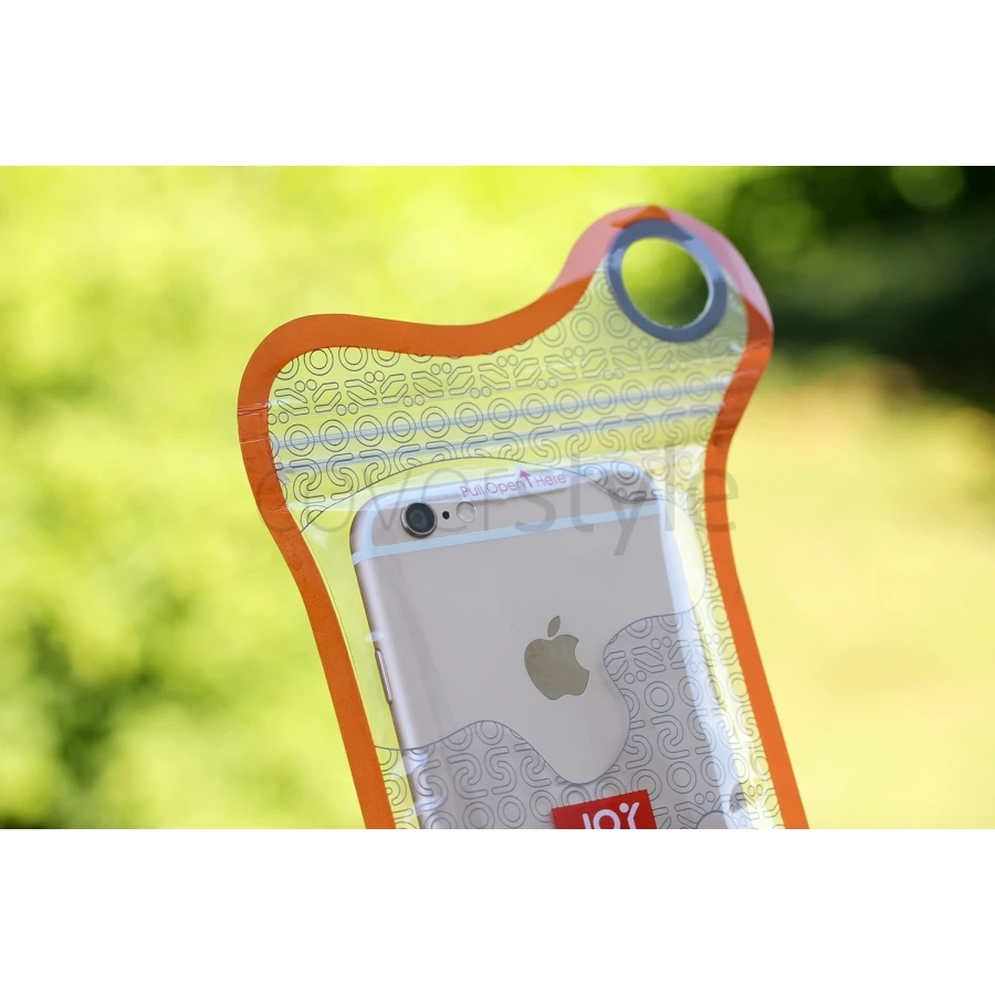 BubbleShield Busta Impermeabile Per IPhone 6 - 2 Pezzi 2 BubbleShield Busta Impermeabile Per IPhone 6 - 2 Pezzi - immagine 2